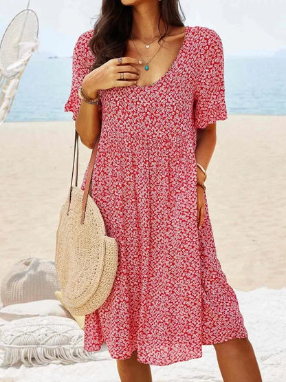 Women's Ditsy Floral V-Neck Short Sleeve Smock Dress
