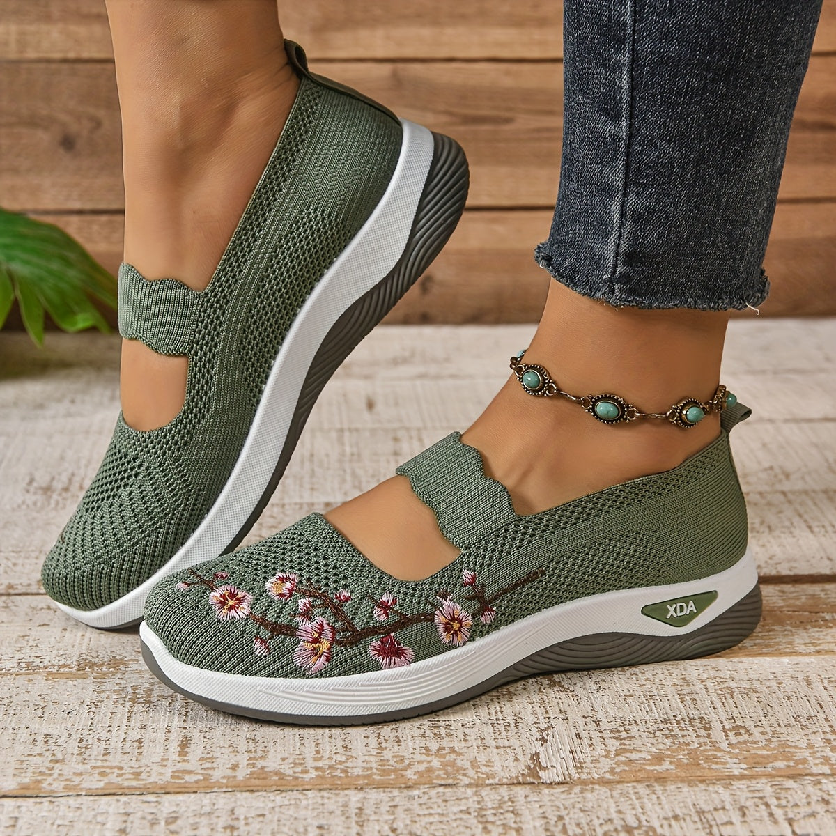 Velaryn™ – Ergonomic Comfort Shoes (Free Insoles Included)