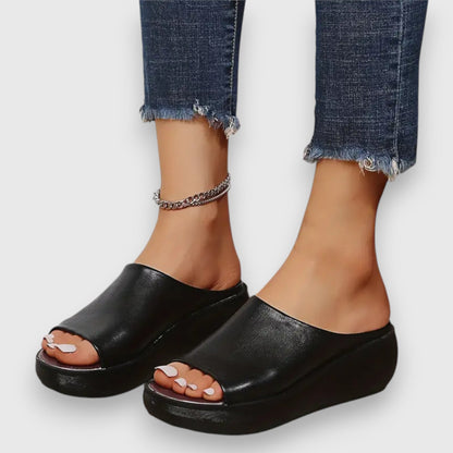 Amelie – Soft Faux Leather Sandal
