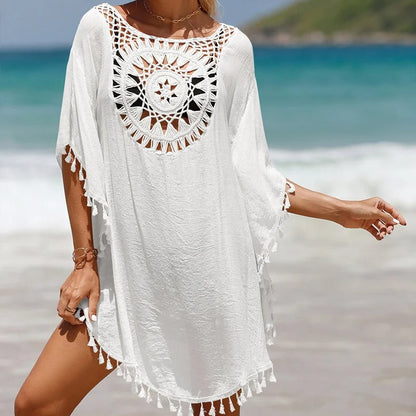 Boho-Strandkleid mit Häkelmuster