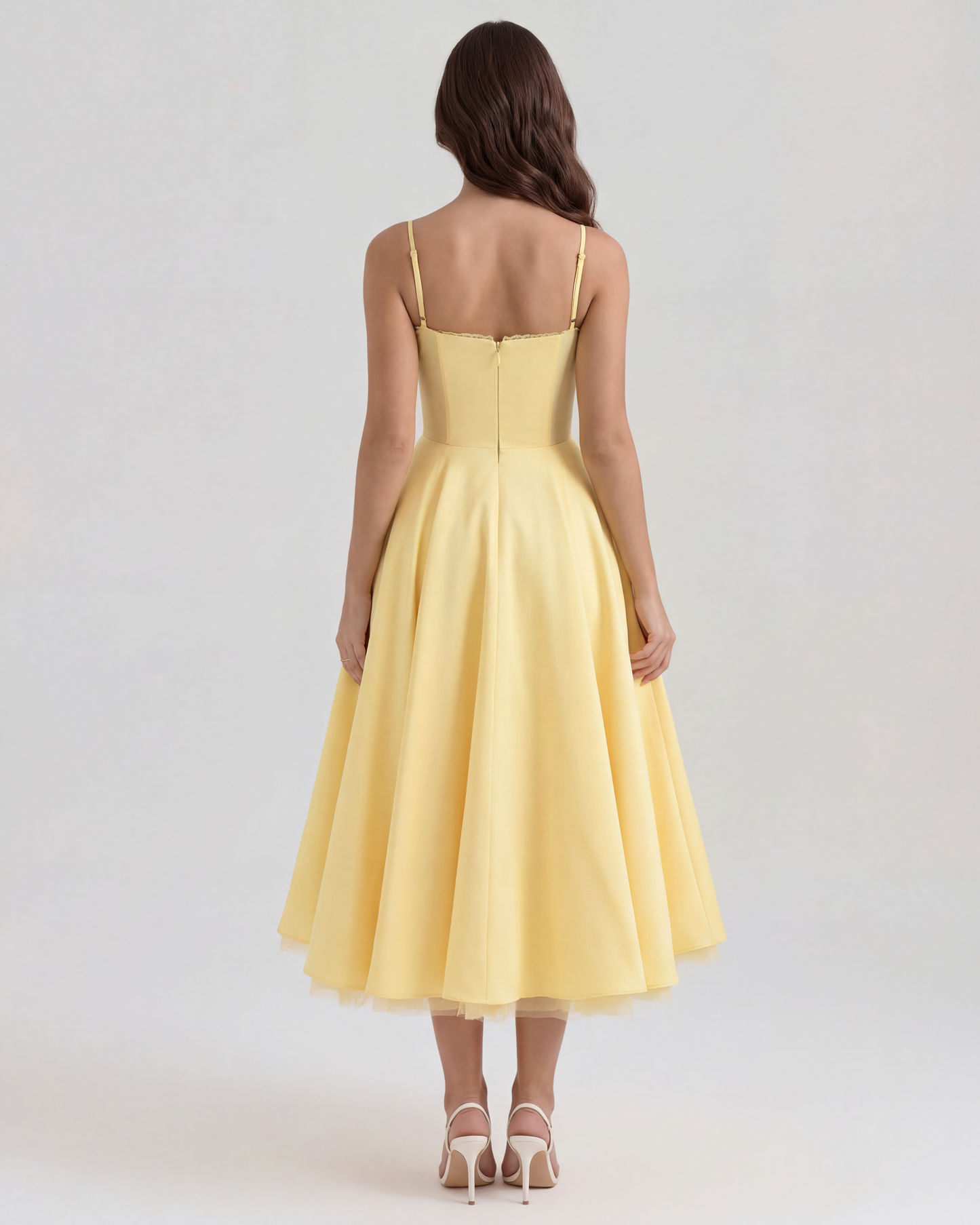 Belle - Robe midi avec couches de tulle et poches secrètes