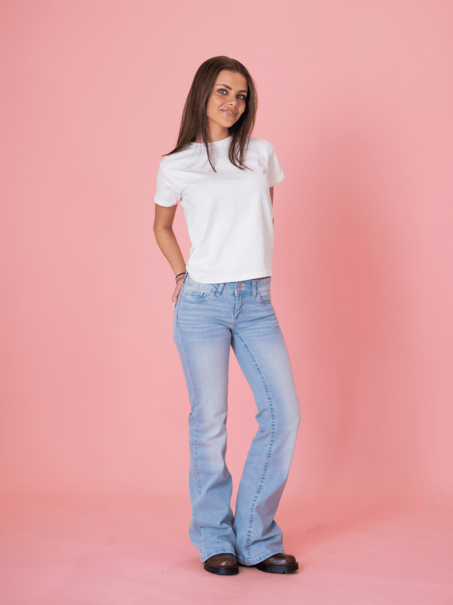 LUNA LOW BOOTCUT JEANS - LIGHT BLUE