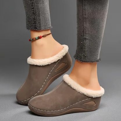 Cura | Women's Moccasins with Fleece Lining