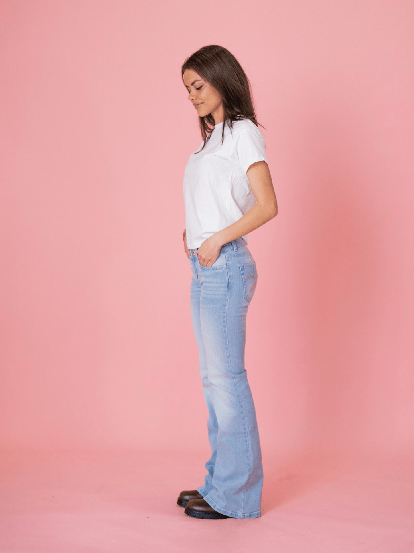 LUNA LOW BOOTCUT JEANS - LIGHT BLUE