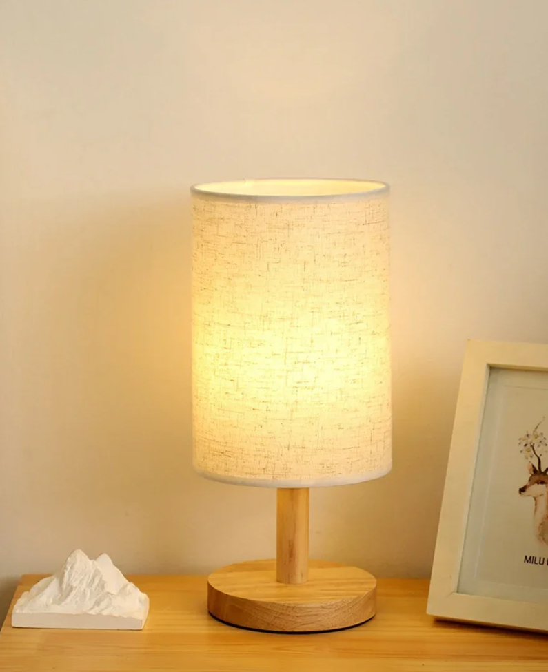 Aurora SilkGlow LED-Tischlampe – Dimmbare asiatische Nachtlampe mit Holzsockel und Stoffschirm