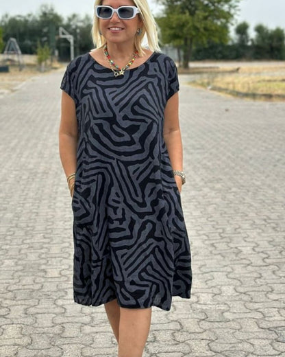 Robe d'été col rond - Élégance intemporelle