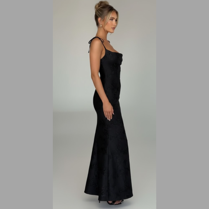 Elegancka wieczorowa suknia damska z dekoltem typu cowl – sukienka maxi z wiązaniem na plecach