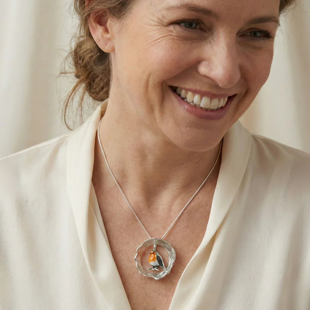 Robin Embrace Necklace