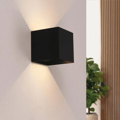Celestis™ kabellose quadratische Wandleuchte