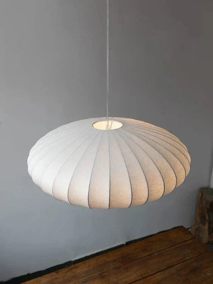 Weiße Pendelleuchte aus Stoff, modern, rund, für Wohnzimmer oder Esszimmerbeleuchtung.