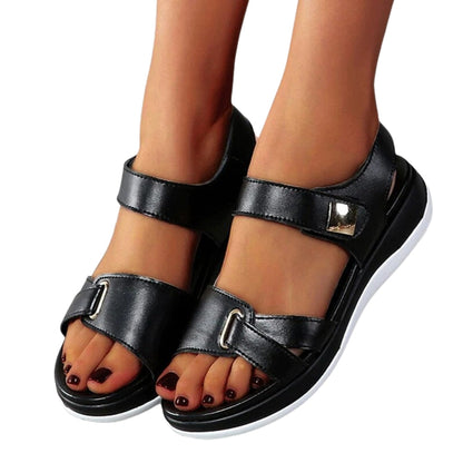 Sandales ouvertes avec brides réglables