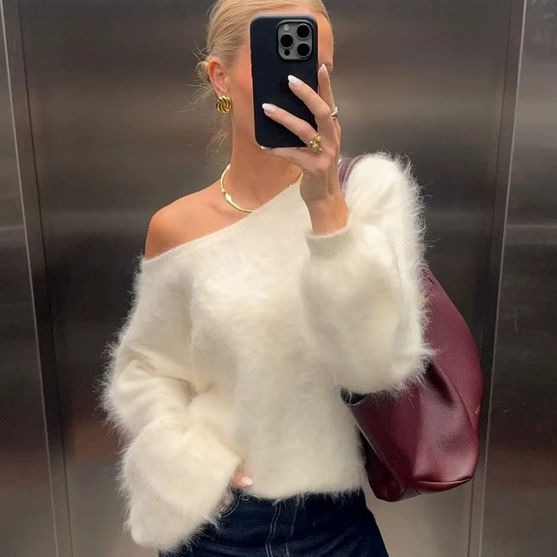Emma - Long sleeve off shoulder sweater with crew neck