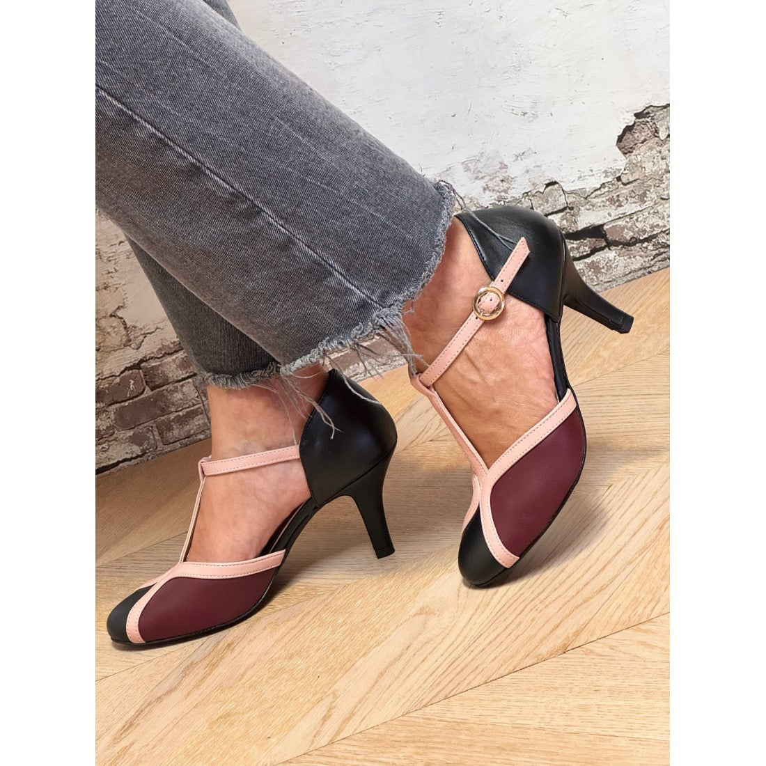 Aria™ | Chic Retro T-bar Heels