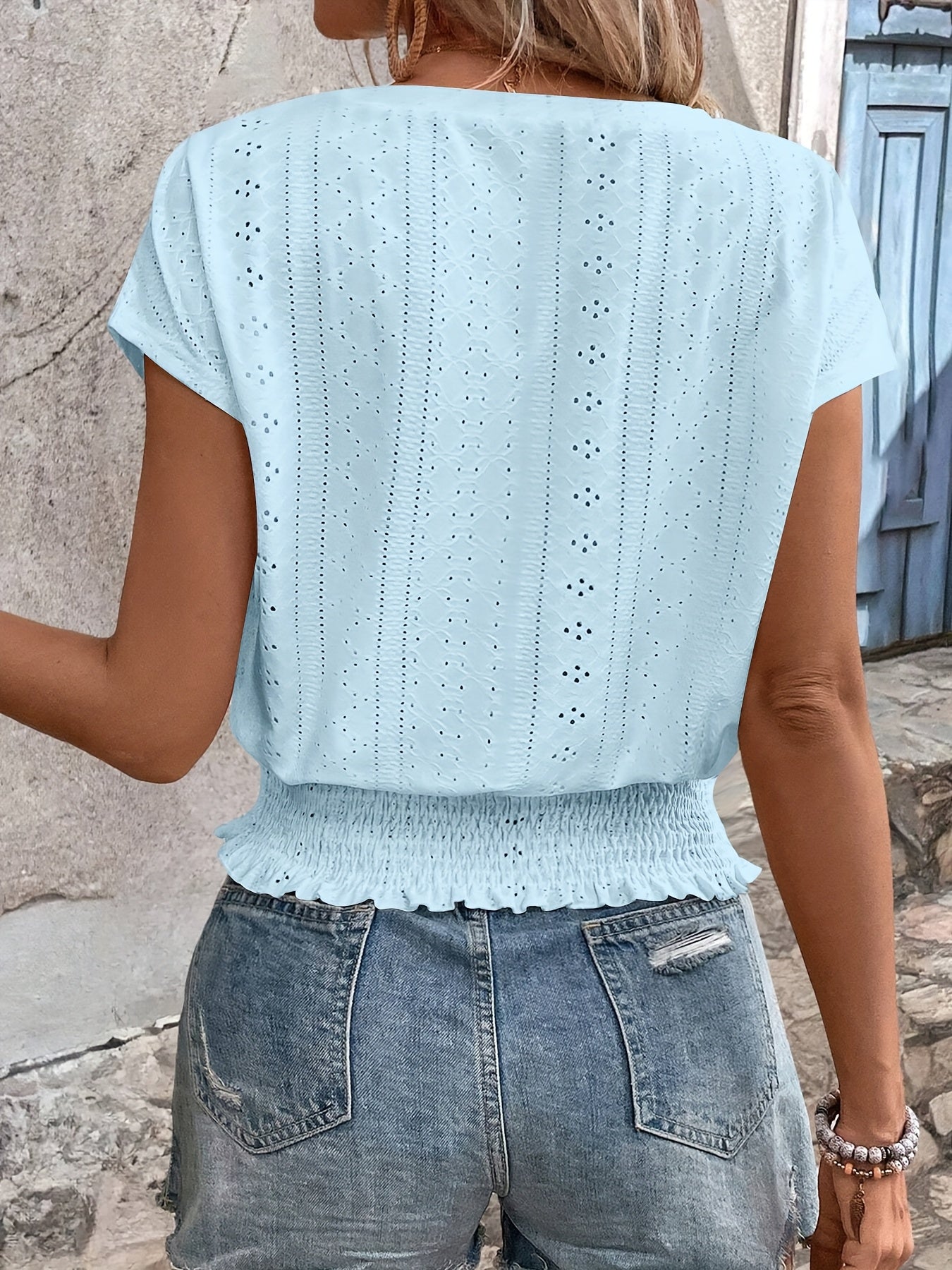 Delores - Elegant V-Neck Batwing T-Shirt