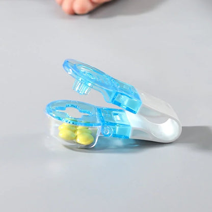 Compact draagbare pillenverwijderaar en opbergdoos voor gezondheid onderweg