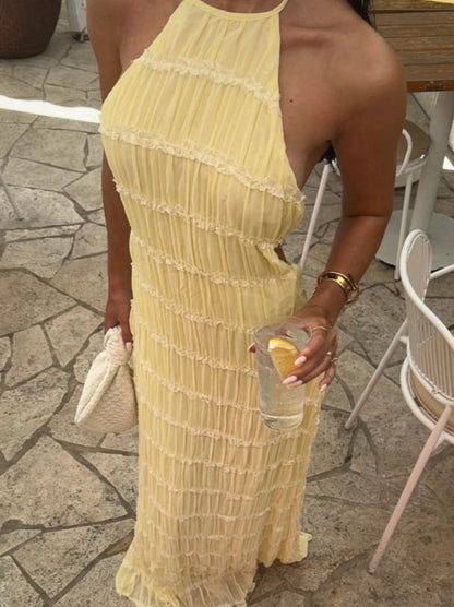 Vestido con espalda descubierta