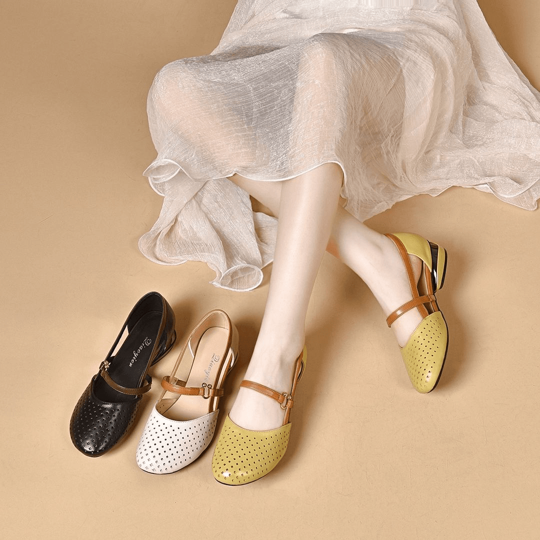 Roxanny | Perforierte Mary-Jane-Schuhe mit niedrigem Absatz