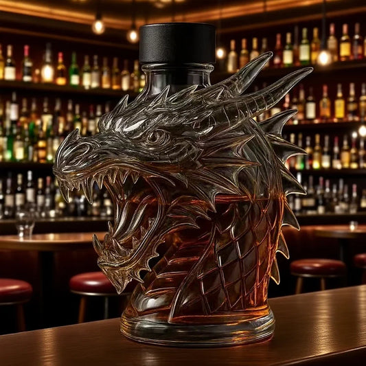 Karafa na whisky ve tvaru dračí hlavy