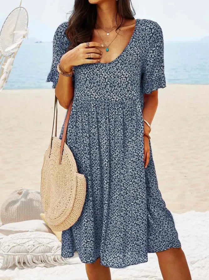 Women's Ditsy Floral V-Neck Short Sleeve Smock Dress