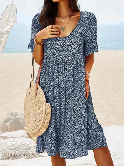 Women's Ditsy Floral V-Neck Short Sleeve Smock Dress