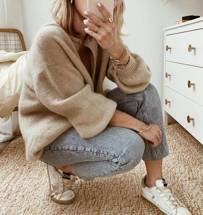 Lindy Cardigan Oversize Femme – Gilet Doux avec Boutons & Coupe Décontractée Moderne