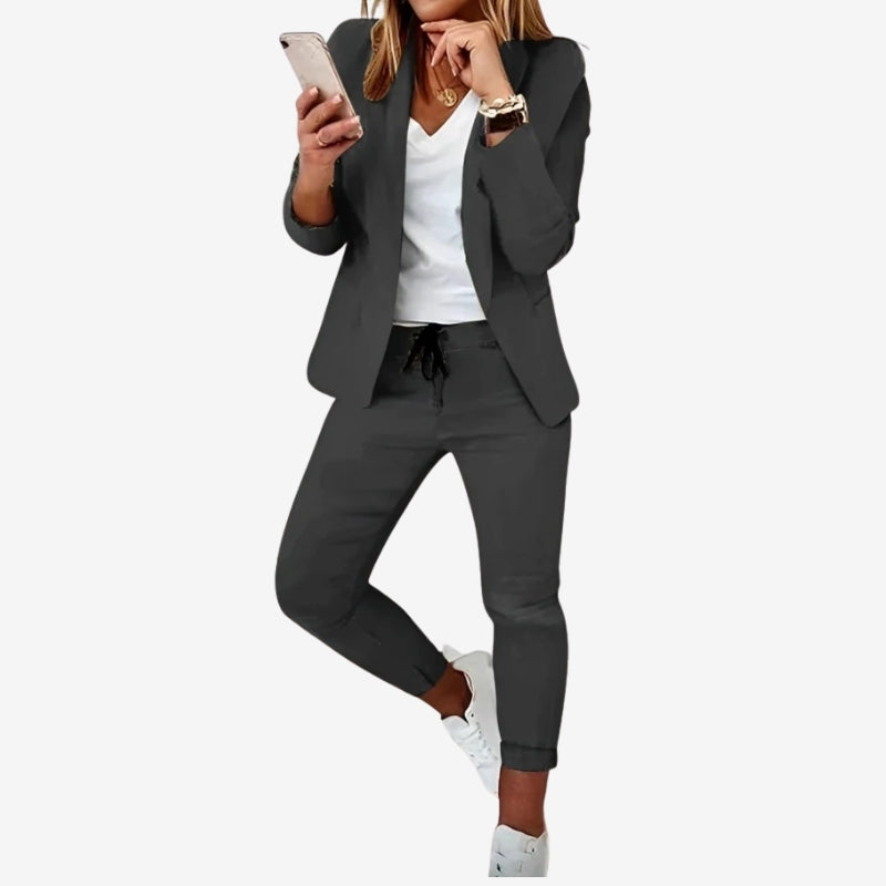 Livia – Ensemble deux pièces avec blazer et pantalon à cordon de serrage