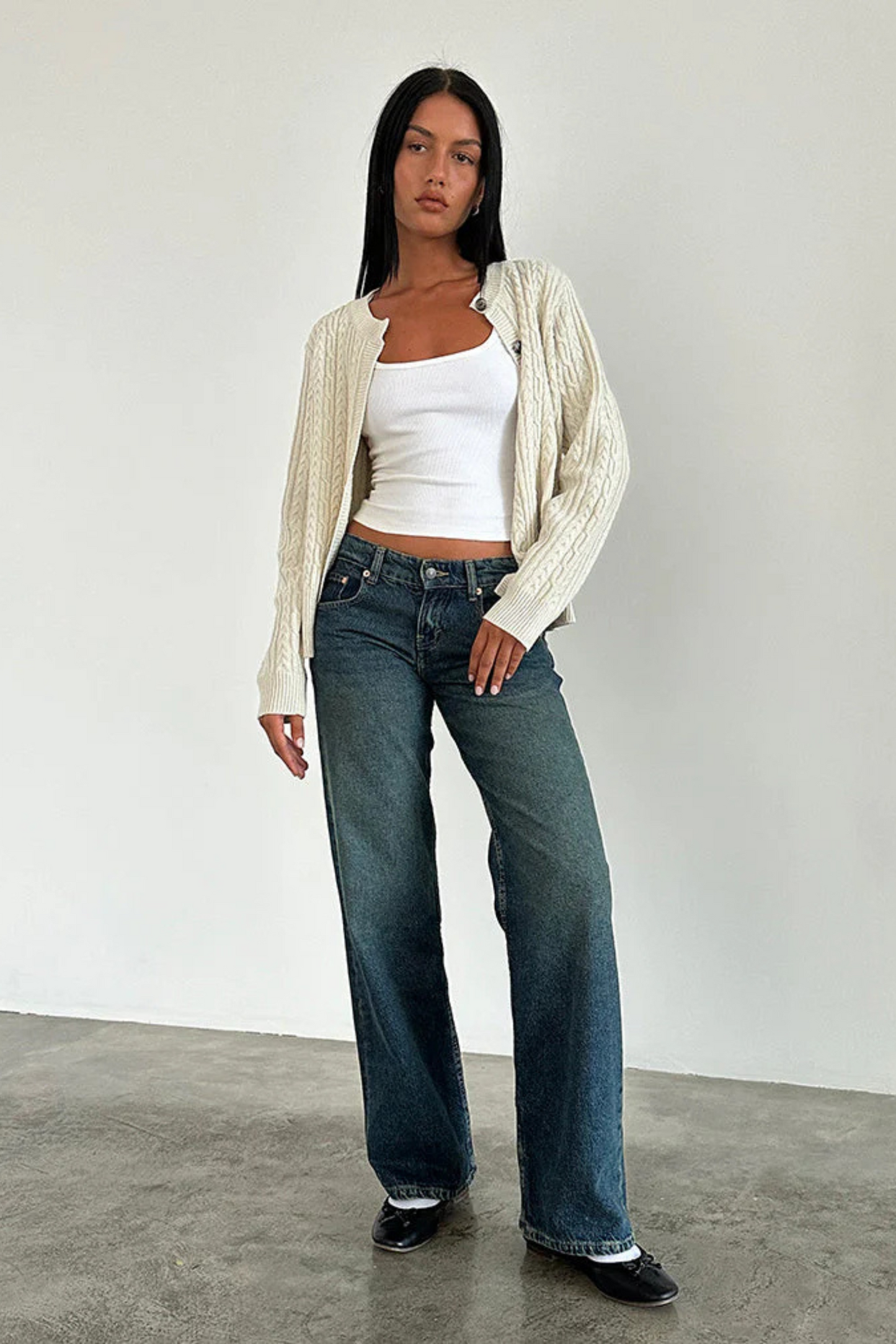 Jean droit taille basse en denim bleu vif pour femme