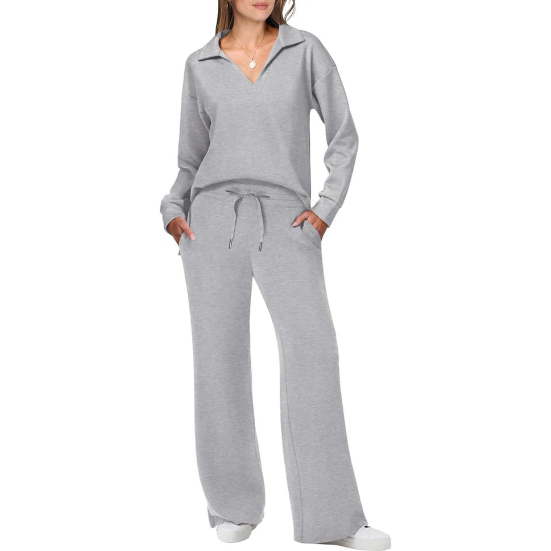 Chic Women's V-Neck Two-Piece Set with Relaxed-Fit Pants | Modern