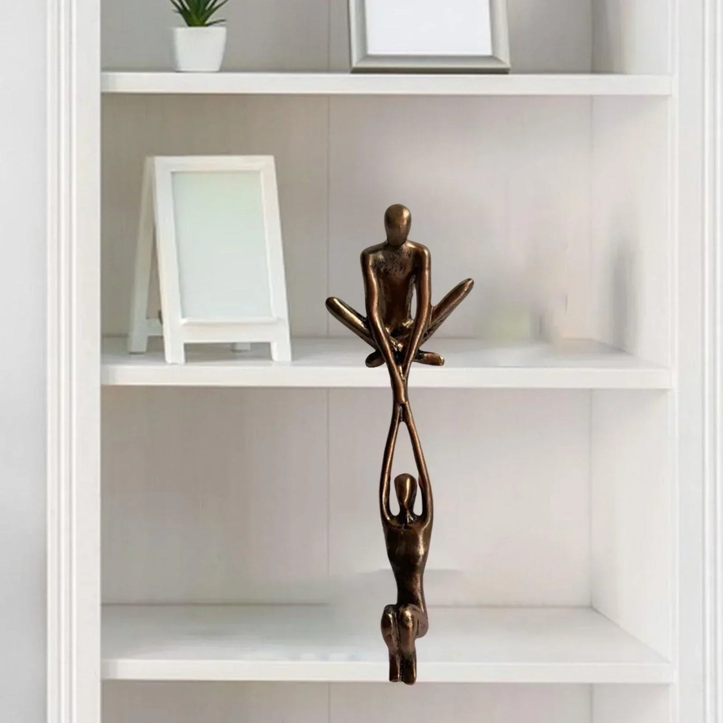 Eternal Love and Strength Sculpture – Modern Resin Figurine for Home Décor | Symbolic Ornament & Gift Piece
