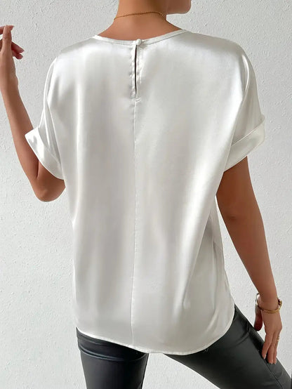 Valkirra - T shirt en satin à manches courtes roulées et encolure ronde