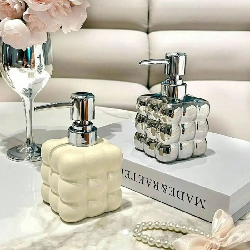 BubbleFlow – Square Soap Dispenser with Bubble Design | Stylish Dispenser for Bathroom and Kitchen