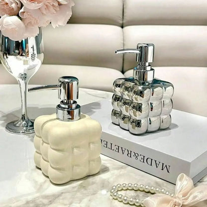 BubbleFlow – Square Soap Dispenser with Bubble Design | Stylish Dispenser for Bathroom and Kitchen