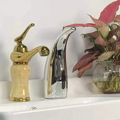SenseDrop - Aanraakloze zeepdispenser met slimme sensor en strak design voor hygiënisch handen wassen