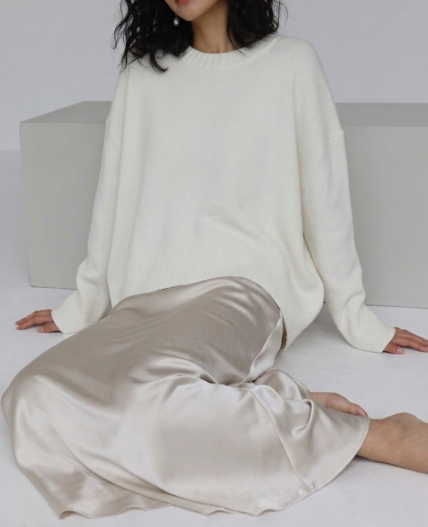 Women's Oversized Crew Neck Wool Jumper