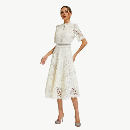 Elizabeth - Kant Jurk met Holle Details Ronde Hals en Middenkuit Lengte