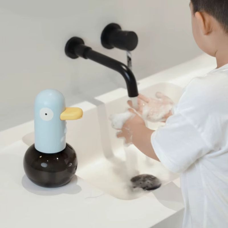 SoapTech - Sæbedispenser med sensor og andeinspireret design