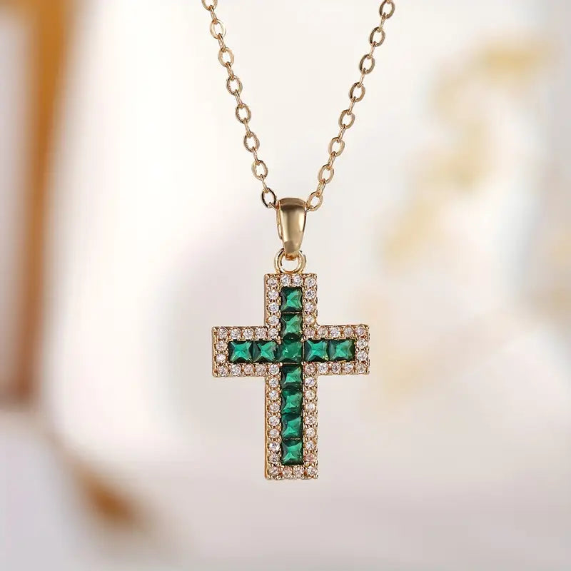 Zelta kaklarota ar piekariņu Solene Emerald Cross