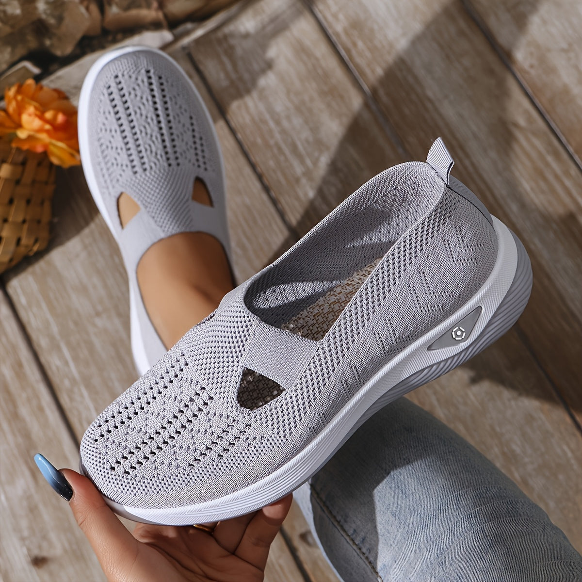 Buty damskie wsuwane sportowe | z siateczką i grubą podeszwą
