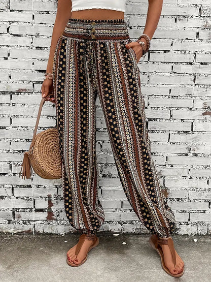 Boho-chic damebukser med grafisk print – Solara
