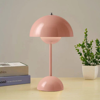 Elegant Skandinavisk Bordlampe med Justerbart Lys