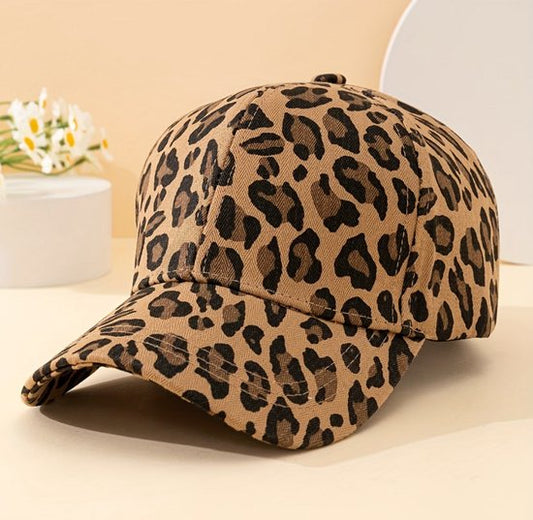 Donkerbruin zwart luipaardprint baseball pet dames – cap met dierenprint en gebogen klep – verstelbare casual baseball pet met luipaard patroon – bruine dames pet voor outdoor en dagelijks gebruik
