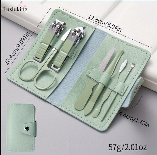 Groen manicure set nagelknipper set voor dames en heren 7 delig roestvrij staal nagel verzorging set met etui nagel tang pincet vijl en schaartje