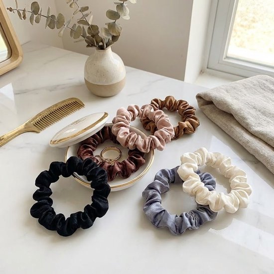 Set van 6 scrunchies dames – zachte stof haar elastiekjes – rimpel design – diverse neutrale kleuren – geschikt voor dagelijks gebruik – 6 stuks