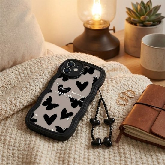 Golvend Hoesje Geschikt voor iPhone 12 Telefoonhoesje Case Hartjes en Vlinders Patroon met Koord