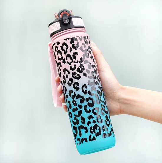 Roze turquoise kleurverloop waterfles bidon dames met zwart luipaard patroon en draaglus – herbruikbare sport waterfles met flip drinkdop en sluitclip voor fitness sport fietsen school kantoor en outdoor gebruik