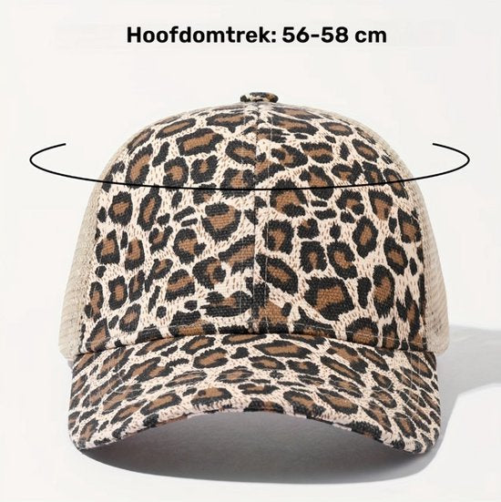 Beige bruin zwart luipaardprint baseball pet dames – mesh trucker pet met gebogen klep en luipaard patroon – dames cap met ademende mesh achterkant – streetwear stijl pet met dierenprint