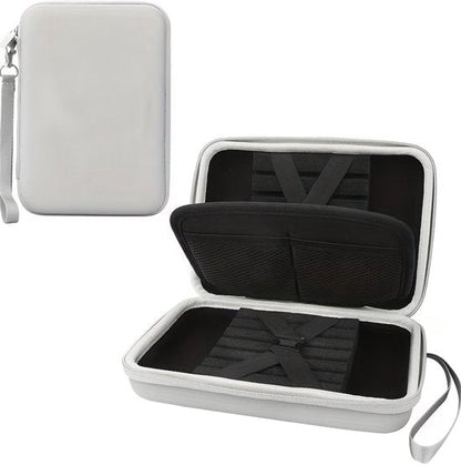 Witte dart case voor 12 dartpijlen – EVA harde schaal dart etui met opbergruimte voor dartpunten, shafts en flights – draagbare dart organizer met rits voor bescherming – dart accessoires voor heren en dames