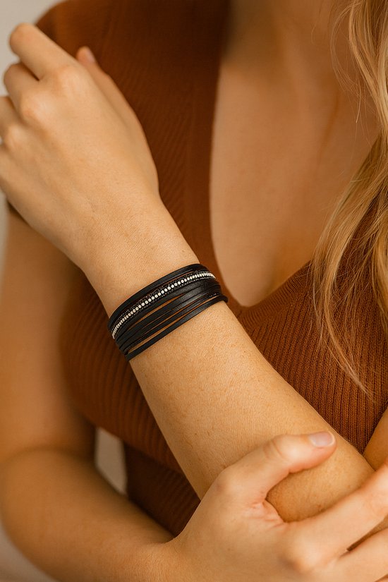 Zwarte Wikkel armband voor dames met Strass Steentjes – Elegant & Verstelbaar Design voor vrouwen