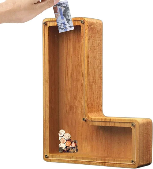 TreasureNest Muntbank | Gepersonaliseerde houten spaarpot in A-Z letterontwerpen