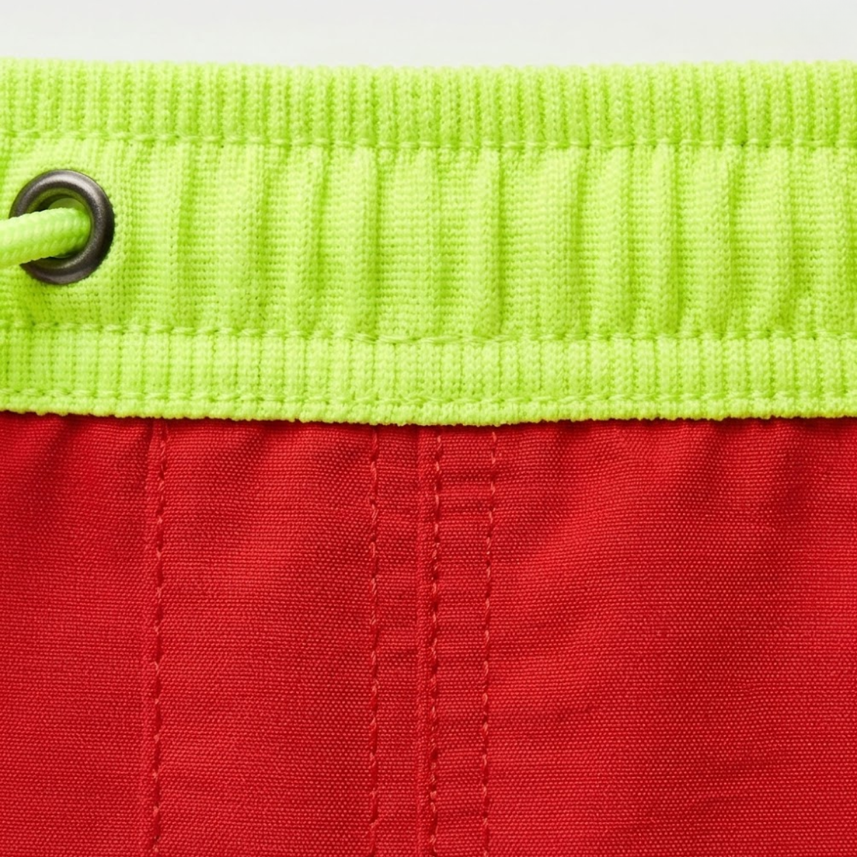 Maillot de Bain à Séchage Rapide pour Hommes avec Poches Zippées et Doublure en Filet